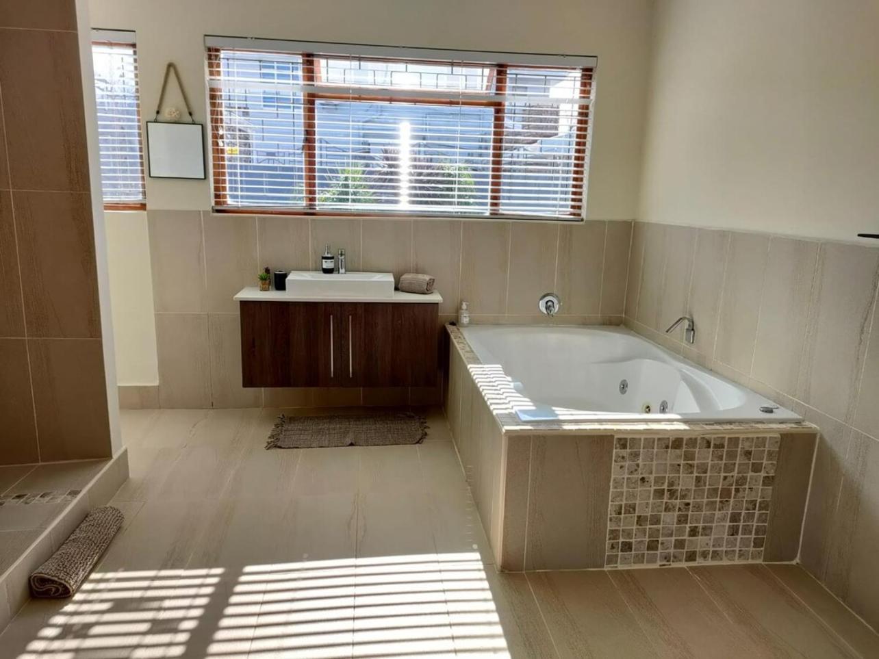 Luxury Living On Westview Villa Port Elizabeth Exteriör bild